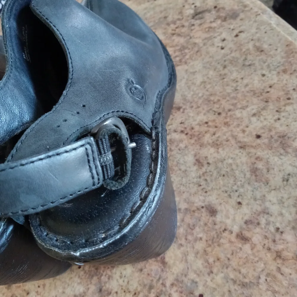 Shoes - Picture 5 of 5